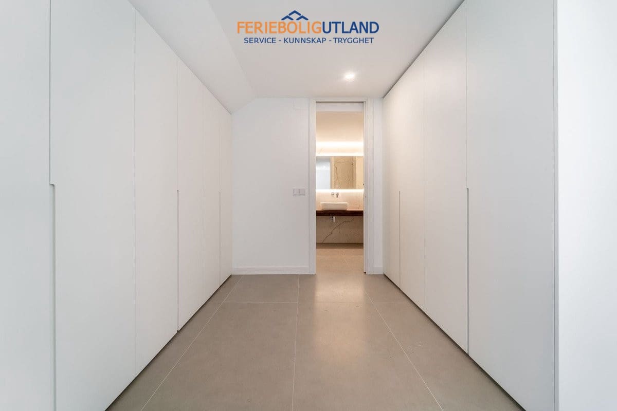 3 soveværelse Penthouse til salg i Fuengirola med swimmingpool garage - € 1.225.000 (Ref: 10079000)