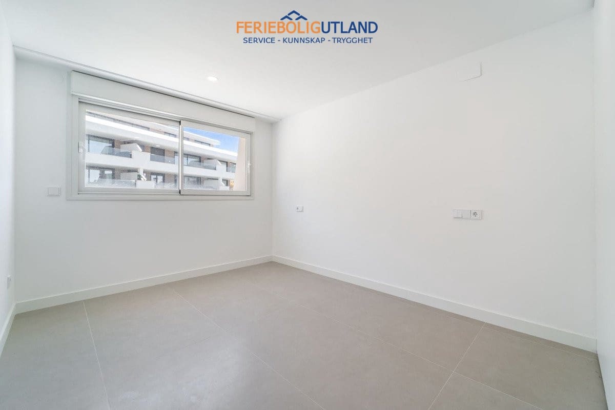 3 soveværelse Penthouse til salg i Fuengirola med swimmingpool garage - € 1.225.000 (Ref: 10079000)