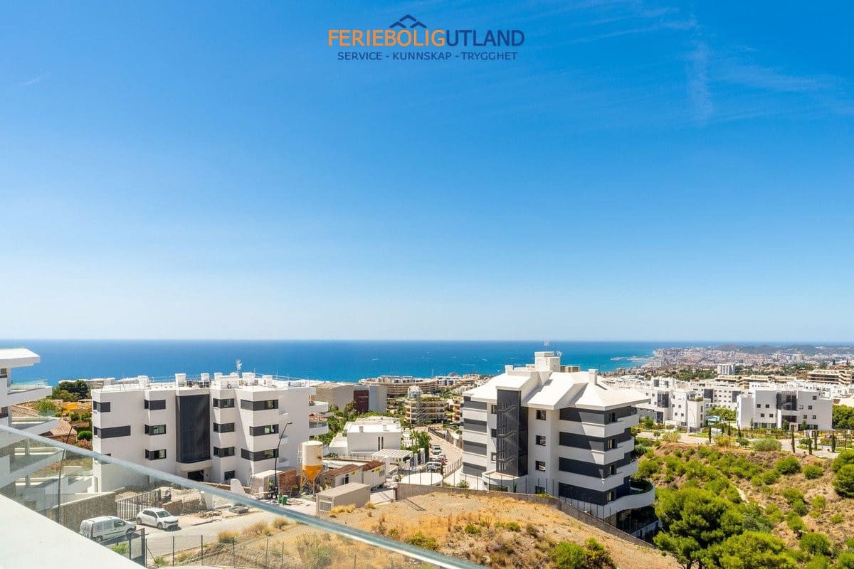 3 soveværelse Penthouse til salg i Fuengirola med swimmingpool garage - € 1.225.000 (Ref: 10079000)