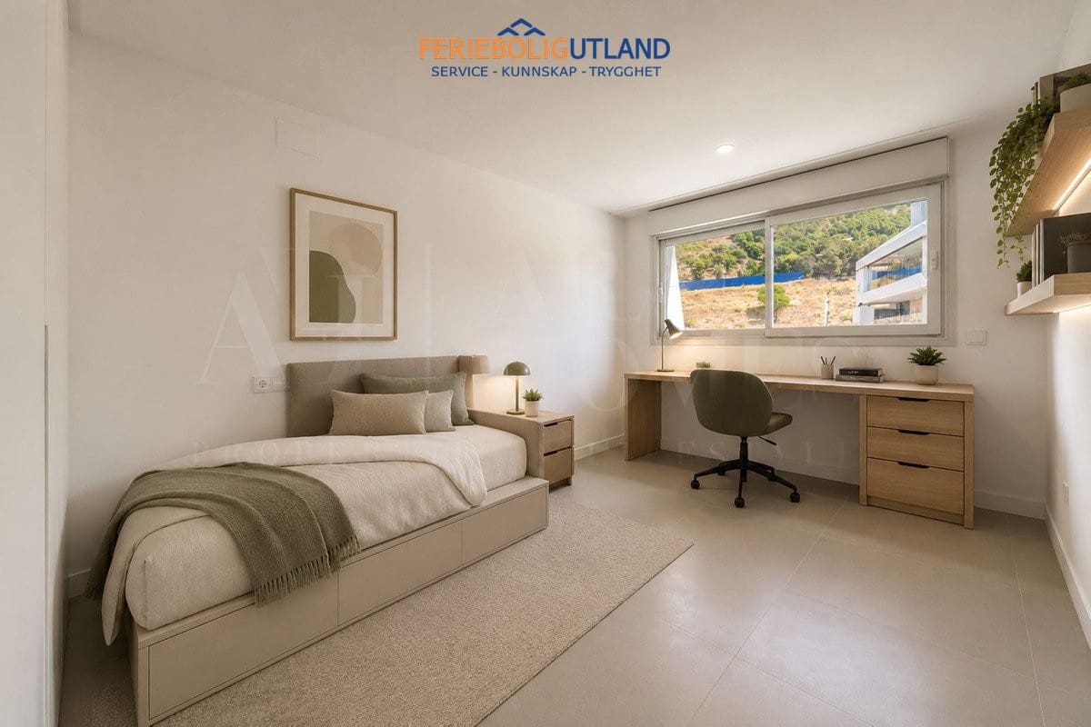 3 soveværelse Penthouse til salg i Fuengirola med swimmingpool garage - € 1.225.000 (Ref: 10079000)