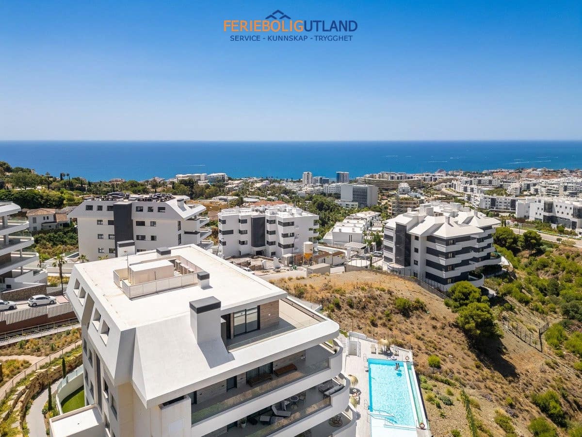 3 soveværelse Penthouse til salg i Fuengirola med swimmingpool garage - € 1.225.000 (Ref: 10079000)