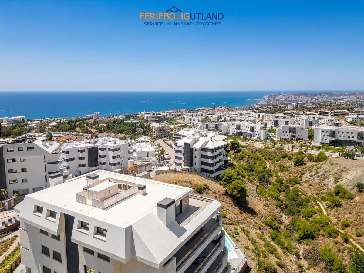 3 soveværelse Penthouse til salg i Fuengirola med swimmingpool garage - € 1.225.000 (Ref: 10079000)