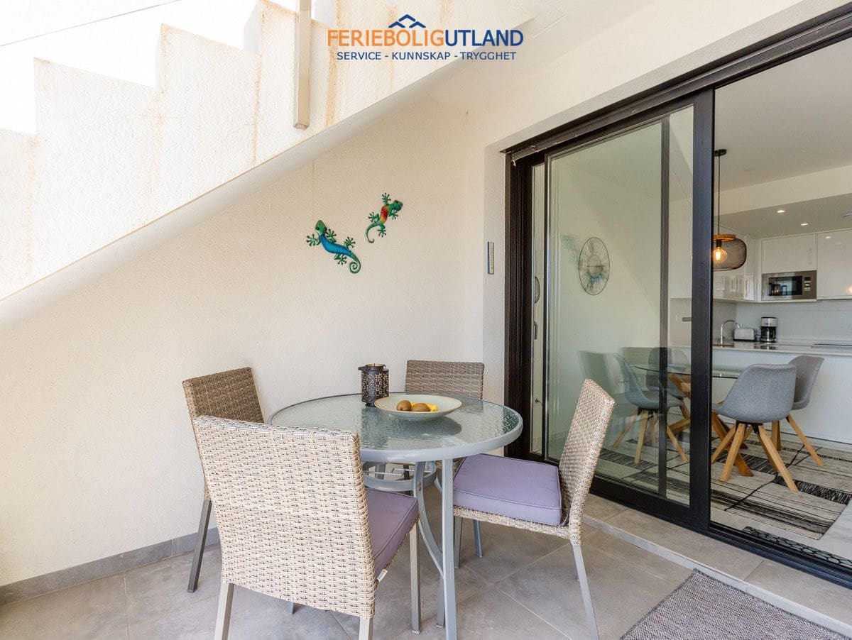 Ático de 2 habitaciones en Villamartin en venta con piscina garaje - 375.000 € (Ref: 10079003)