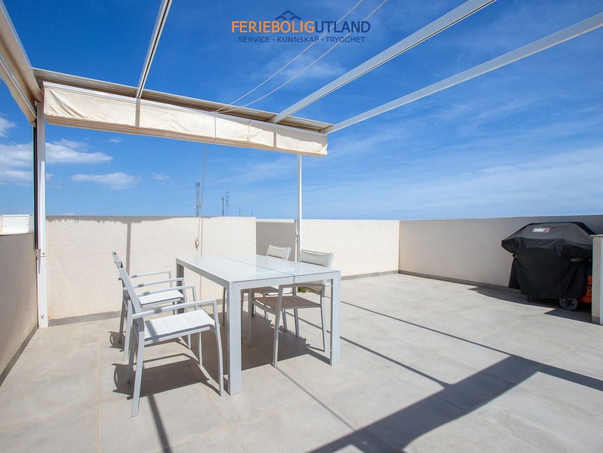 Ático de 2 habitaciones en Villamartin en venta con piscina garaje - 375.000 € (Ref: 10079003)