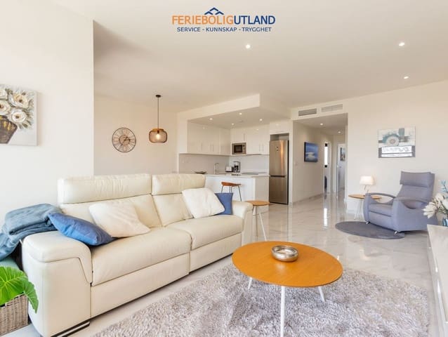 Ático de 2 habitaciones en Villamartin, Orihuela en venta con piscina garaje - 375.000 € (Ref: 10079003)
