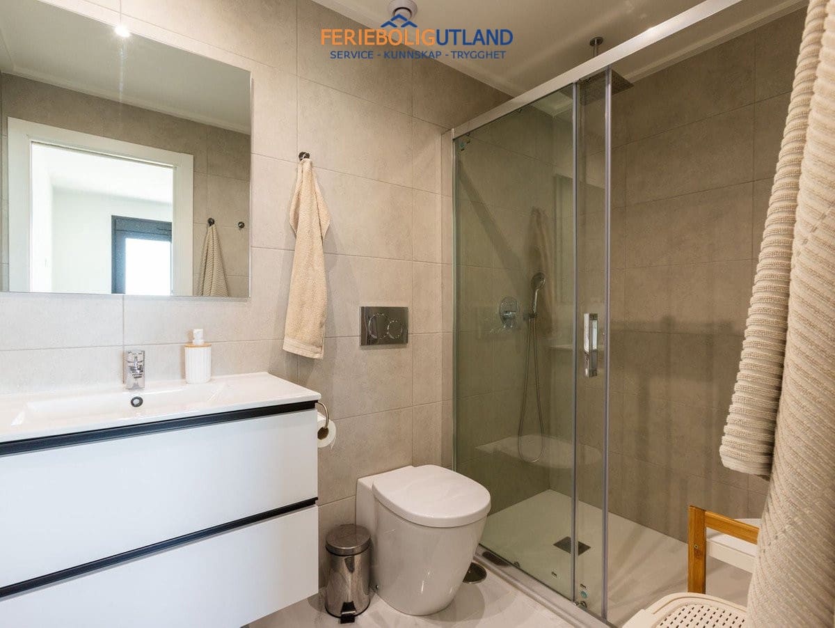 Ático de 2 habitaciones en Villamartin en venta con piscina garaje - 375.000 € (Ref: 10079003)