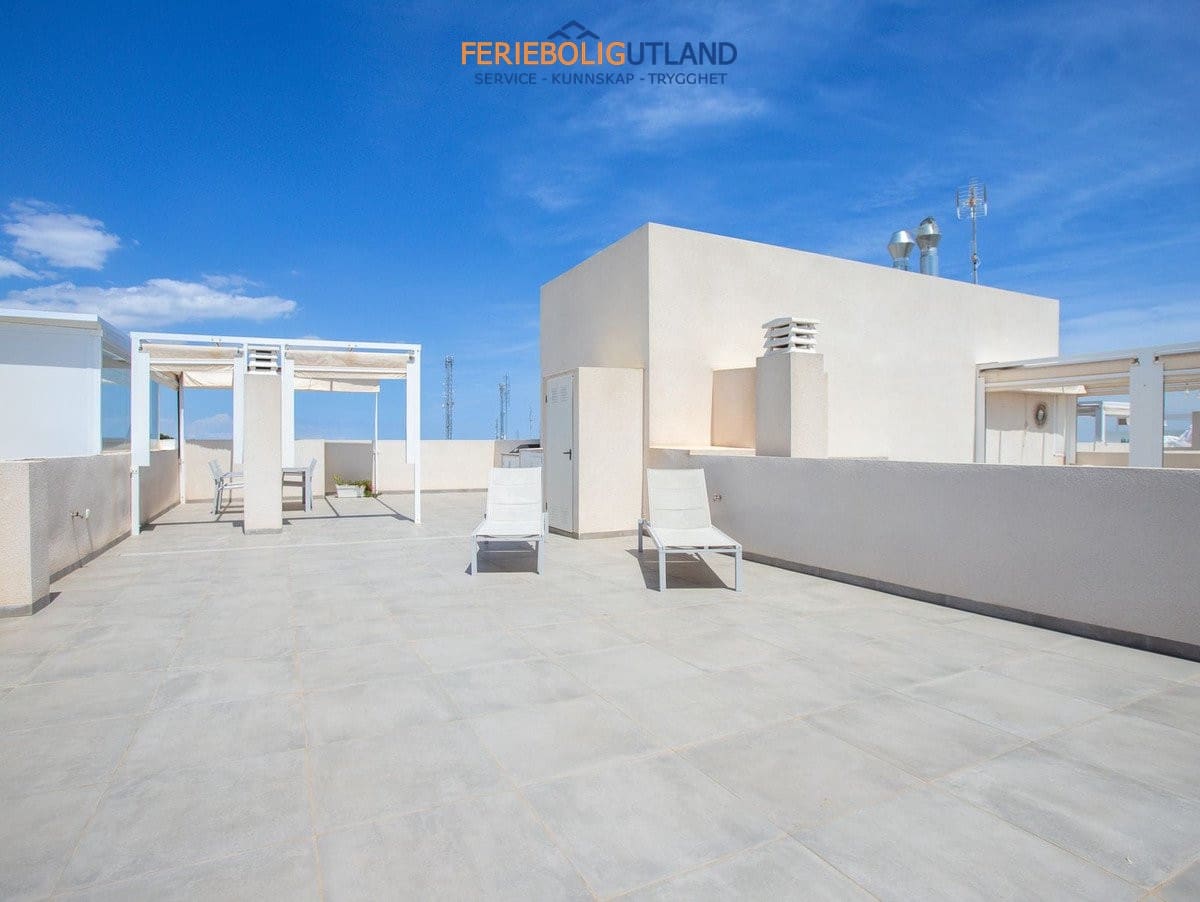 Ático de 2 habitaciones en Villamartin en venta con piscina garaje - 375.000 € (Ref: 10079003)