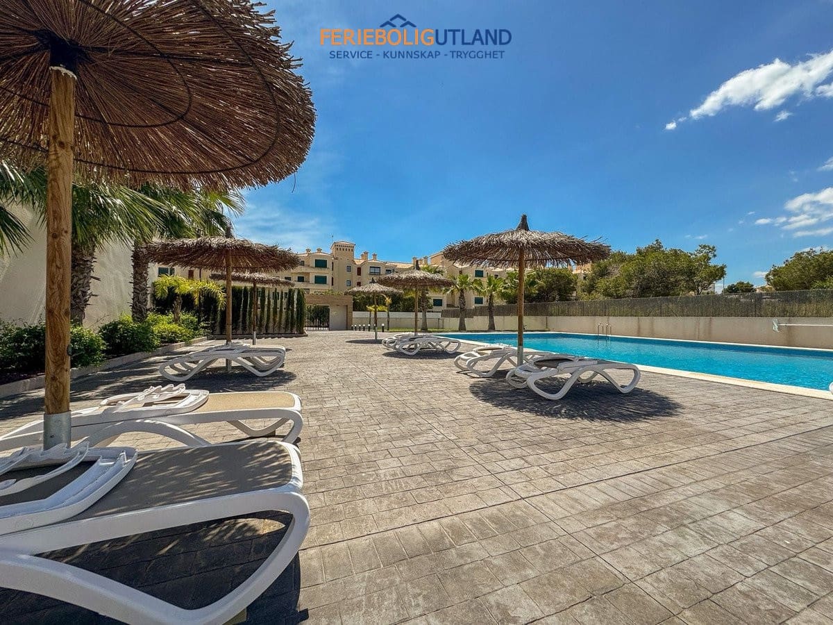 Ático de 2 habitaciones en Villamartin en venta con piscina garaje - 375.000 € (Ref: 10079003)