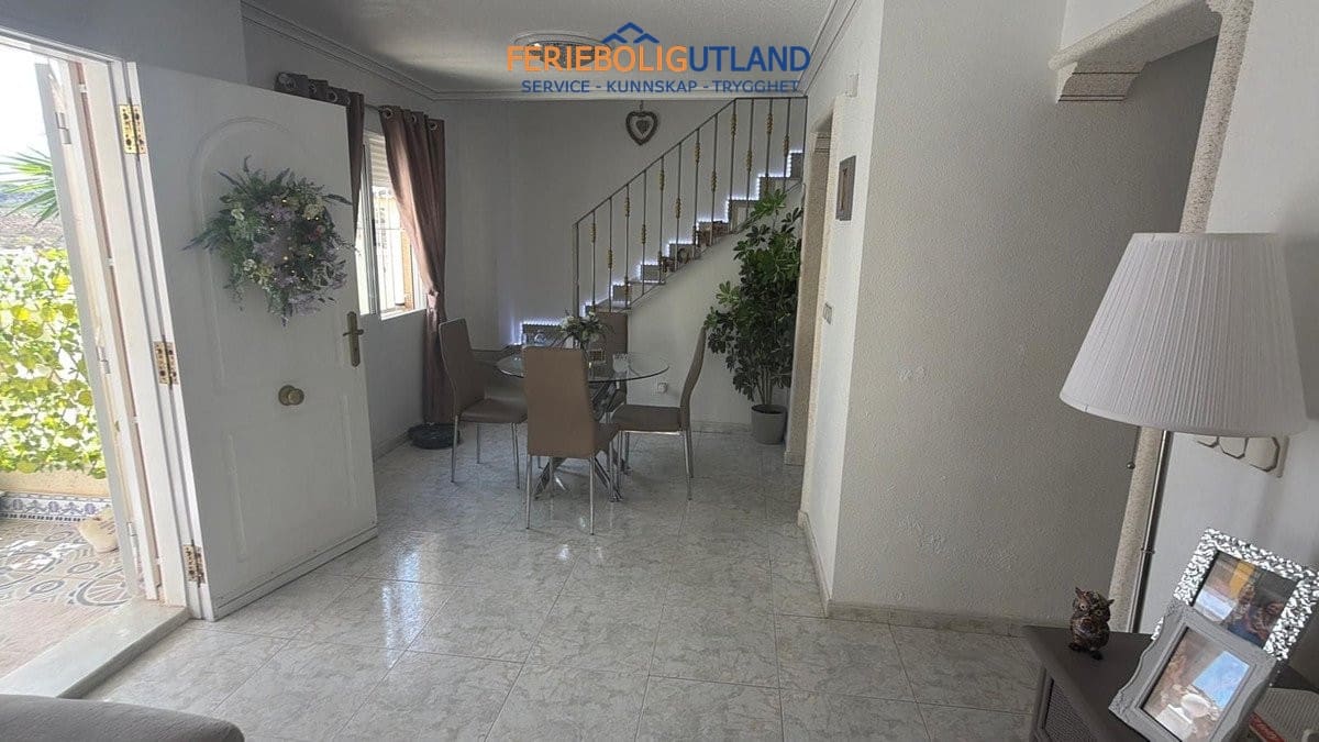 3 Zimmer Villa zu verkaufen in Ciudad Quesada mit Pool - 275.000 € (Ref: 10079004)