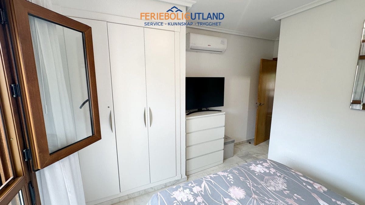 2 bedroom Townhouse for sale in Algorfa with pool garage - € 249,950 (Ref: 10079008)