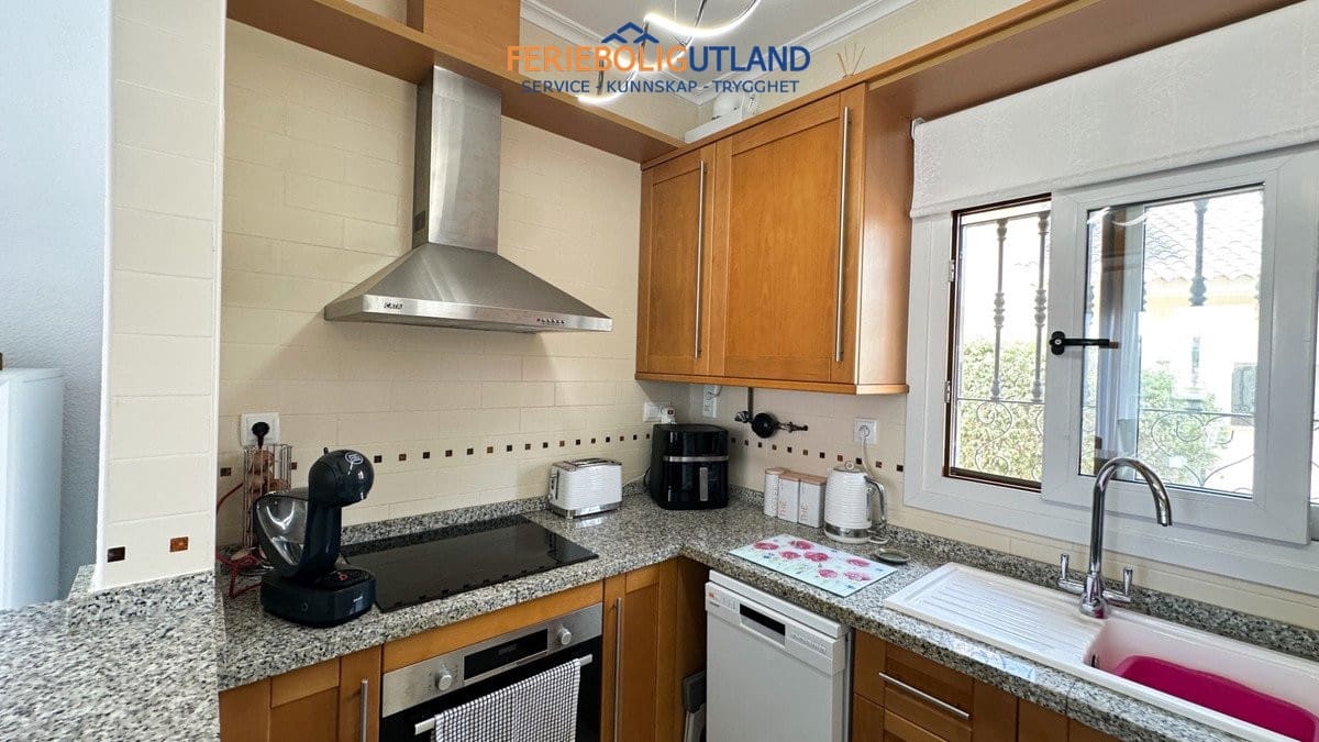 2 bedroom Townhouse for sale in Algorfa with pool garage - € 249,950 (Ref: 10079008)