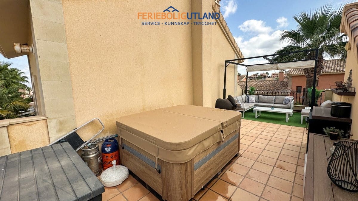 2 bedroom Townhouse for sale in Algorfa with pool garage - € 249,950 (Ref: 10079008)