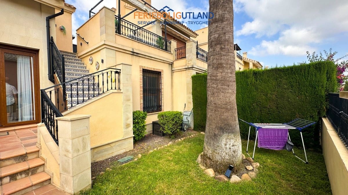 2 bedroom Townhouse for sale in Algorfa with pool garage - € 249,950 (Ref: 10079008)
