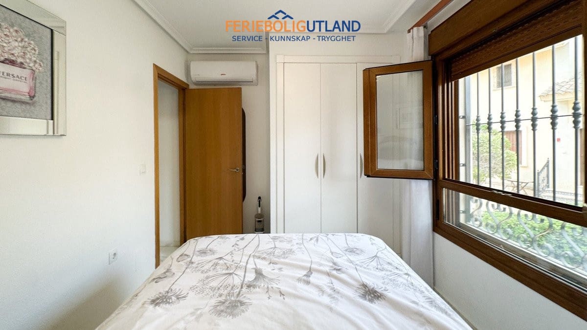 2 bedroom Townhouse for sale in Algorfa with pool garage - € 249,950 (Ref: 10079008)
