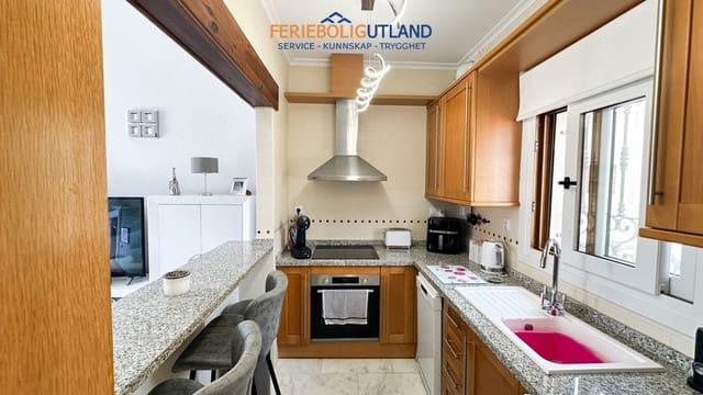 2 bedroom Townhouse for sale in Algorfa with pool garage - € 249,950 (Ref: 10079008)