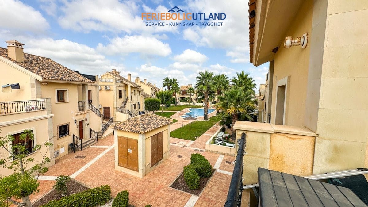 2 bedroom Townhouse for sale in Algorfa with pool garage - € 249,950 (Ref: 10079008)
