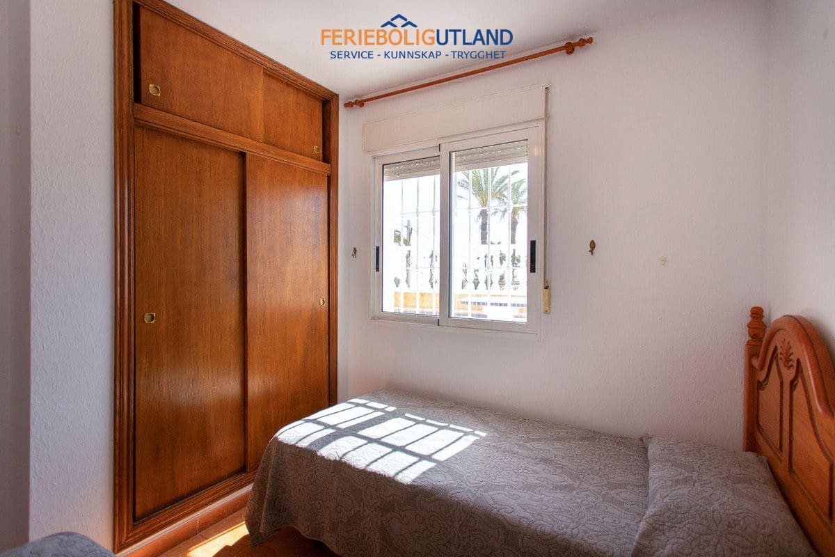4 soveværelse Villa til salg i Torrevieja med swimmingpool garage - € 525.000 (Ref: 10079009)