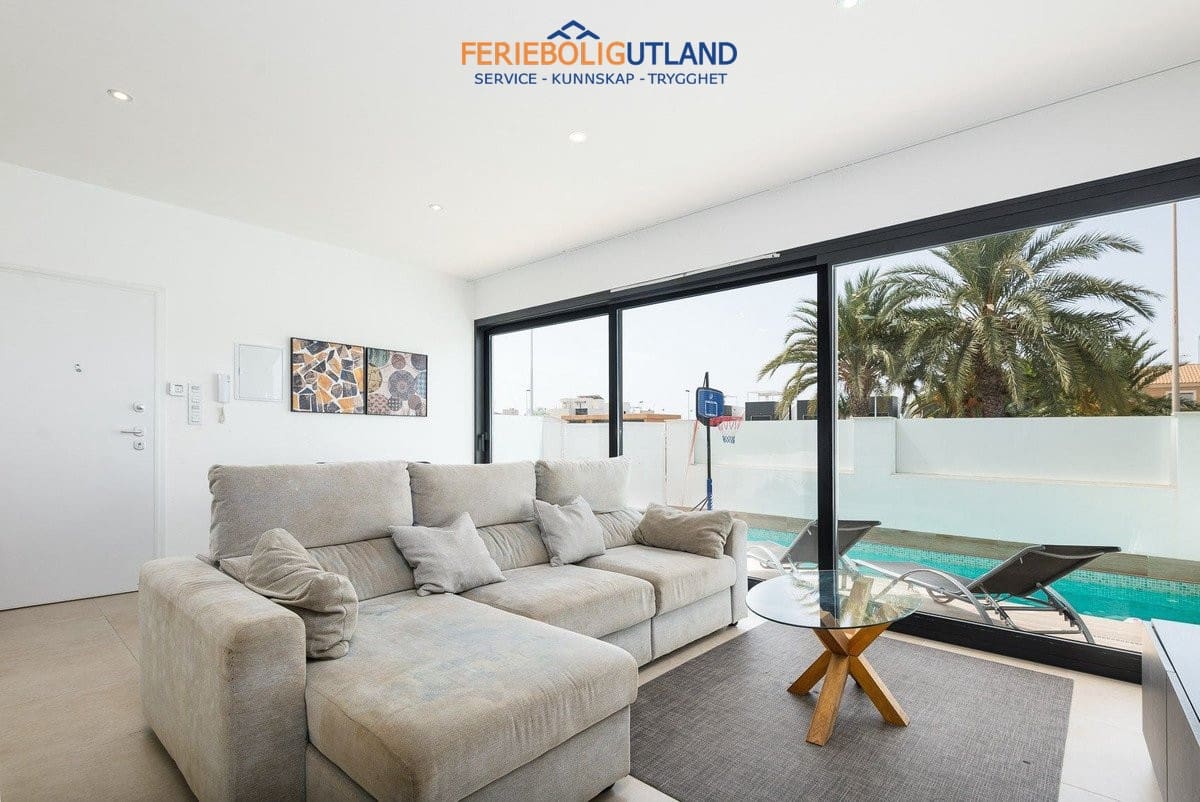 3 quarto Moradia para venda em San Pedro del Pinatar com piscina - 400 000 € (Ref: 10079010)