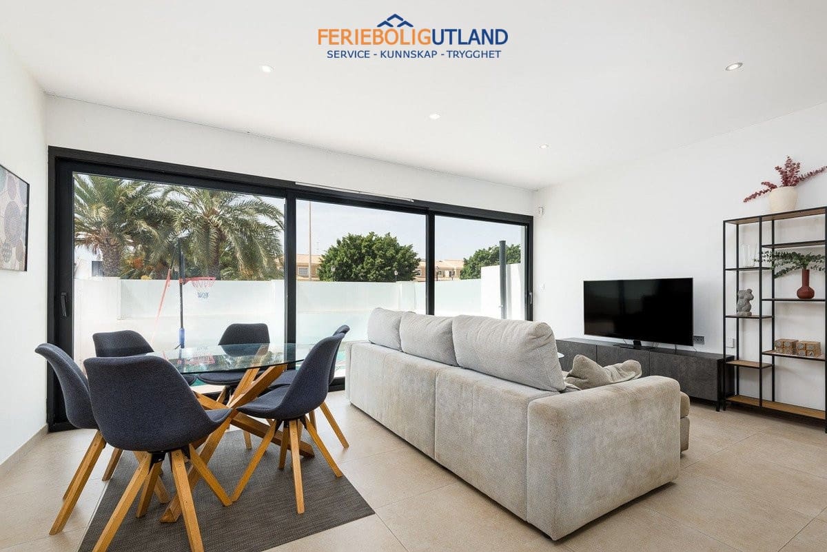 3 quarto Moradia para venda em San Pedro del Pinatar com piscina - 400 000 € (Ref: 10079010)