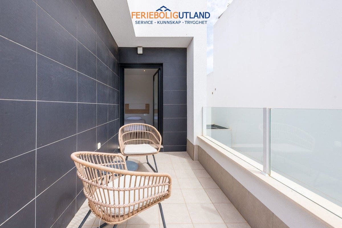 3 quarto Moradia para venda em San Pedro del Pinatar com piscina - 400 000 € (Ref: 10079010)
