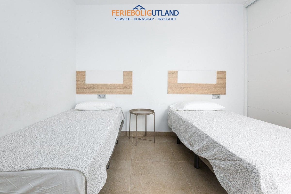 3 quarto Moradia para venda em San Pedro del Pinatar com piscina - 400 000 € (Ref: 10079010)