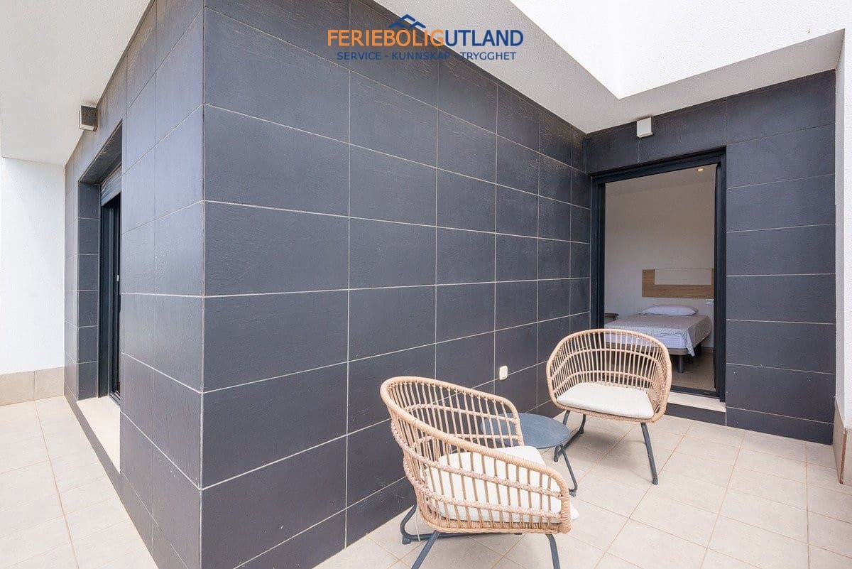 3 quarto Moradia para venda em San Pedro del Pinatar com piscina - 400 000 € (Ref: 10079010)