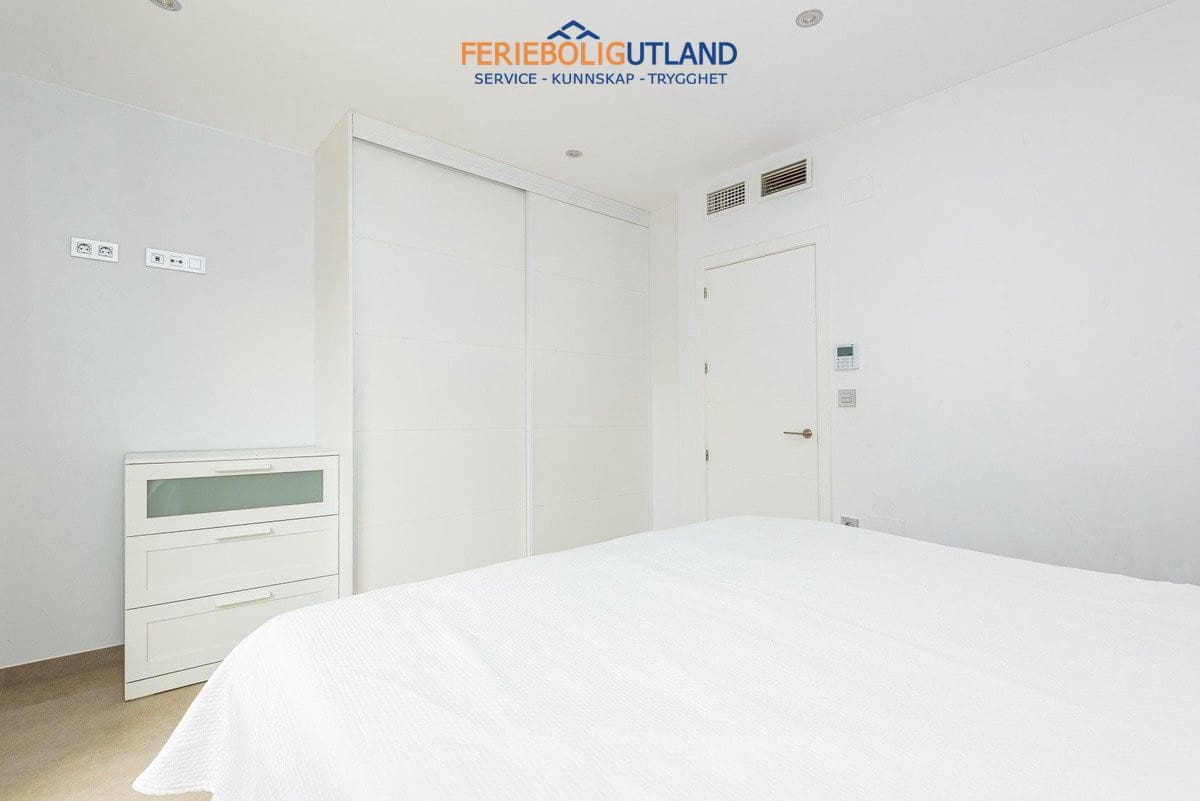 3 quarto Moradia para venda em San Pedro del Pinatar com piscina - 400 000 € (Ref: 10079010)