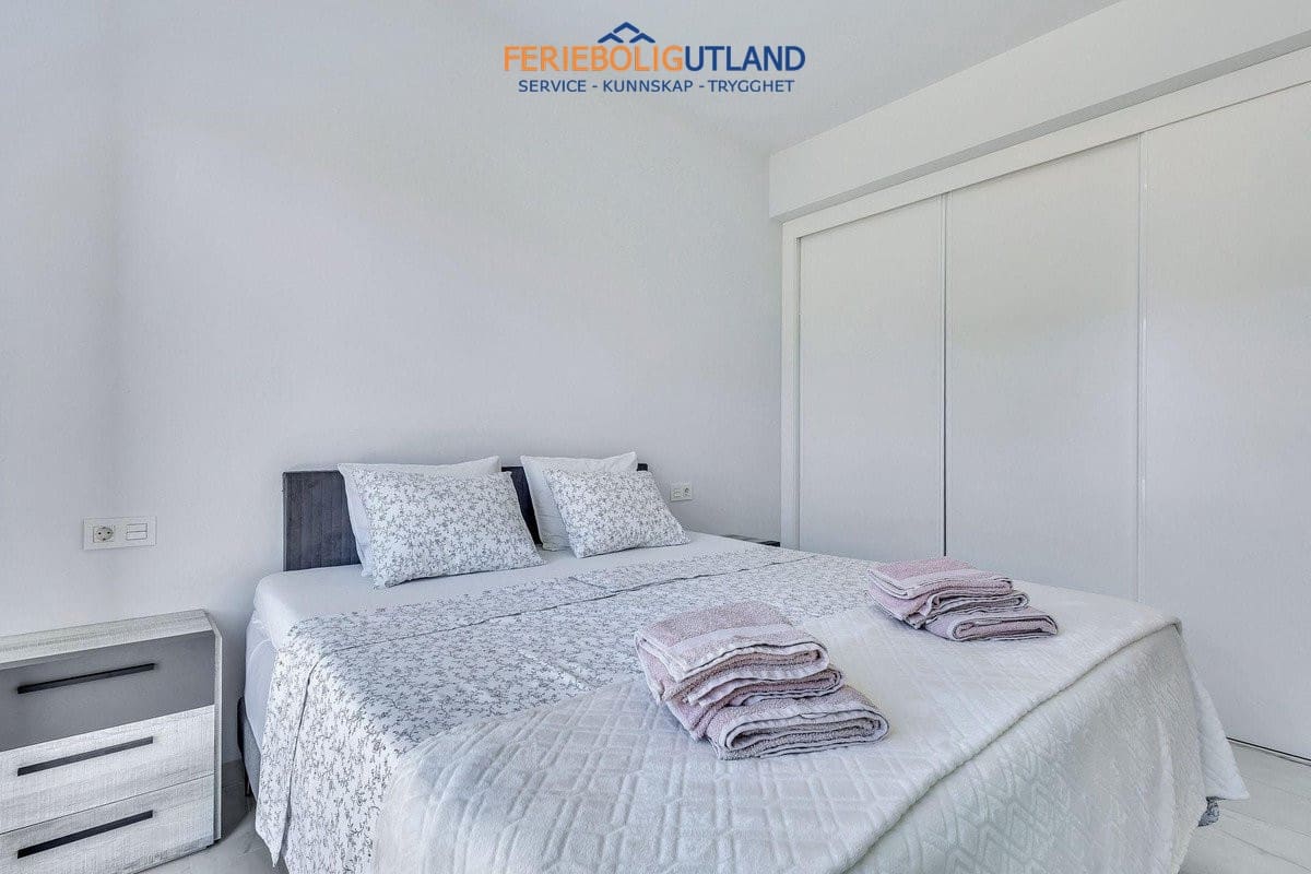 3 Zimmer Villa zu verkaufen in Torrevieja mit Pool - 749.900 € (Ref: 10079011)