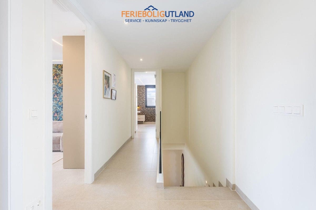 4 chambre Villa/Maison à vendre à Torrevieja avec piscine garage - 1 675 000 € (Ref: 10079012)