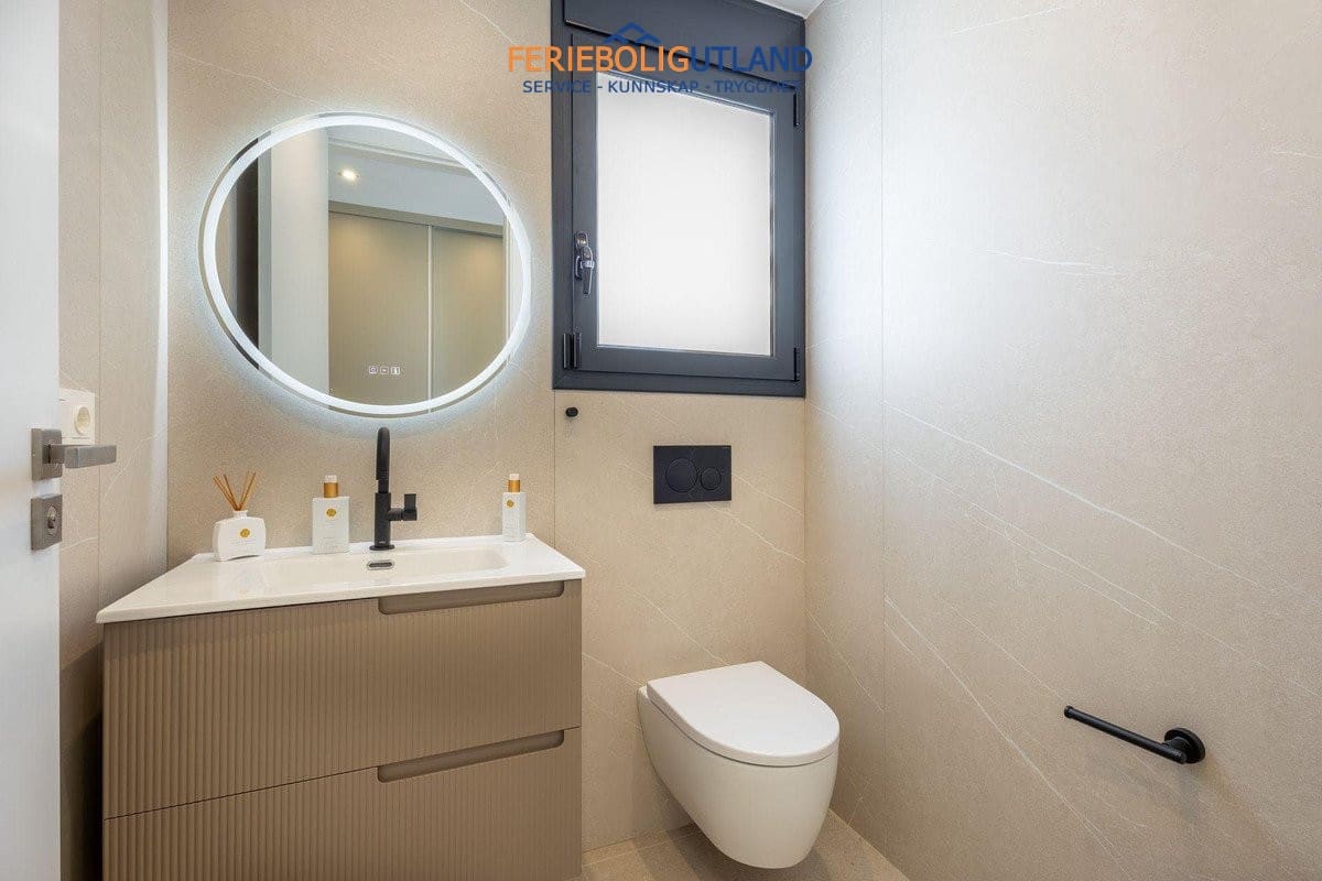 4 chambre Villa/Maison à vendre à Torrevieja avec piscine garage - 1 675 000 € (Ref: 10079012)