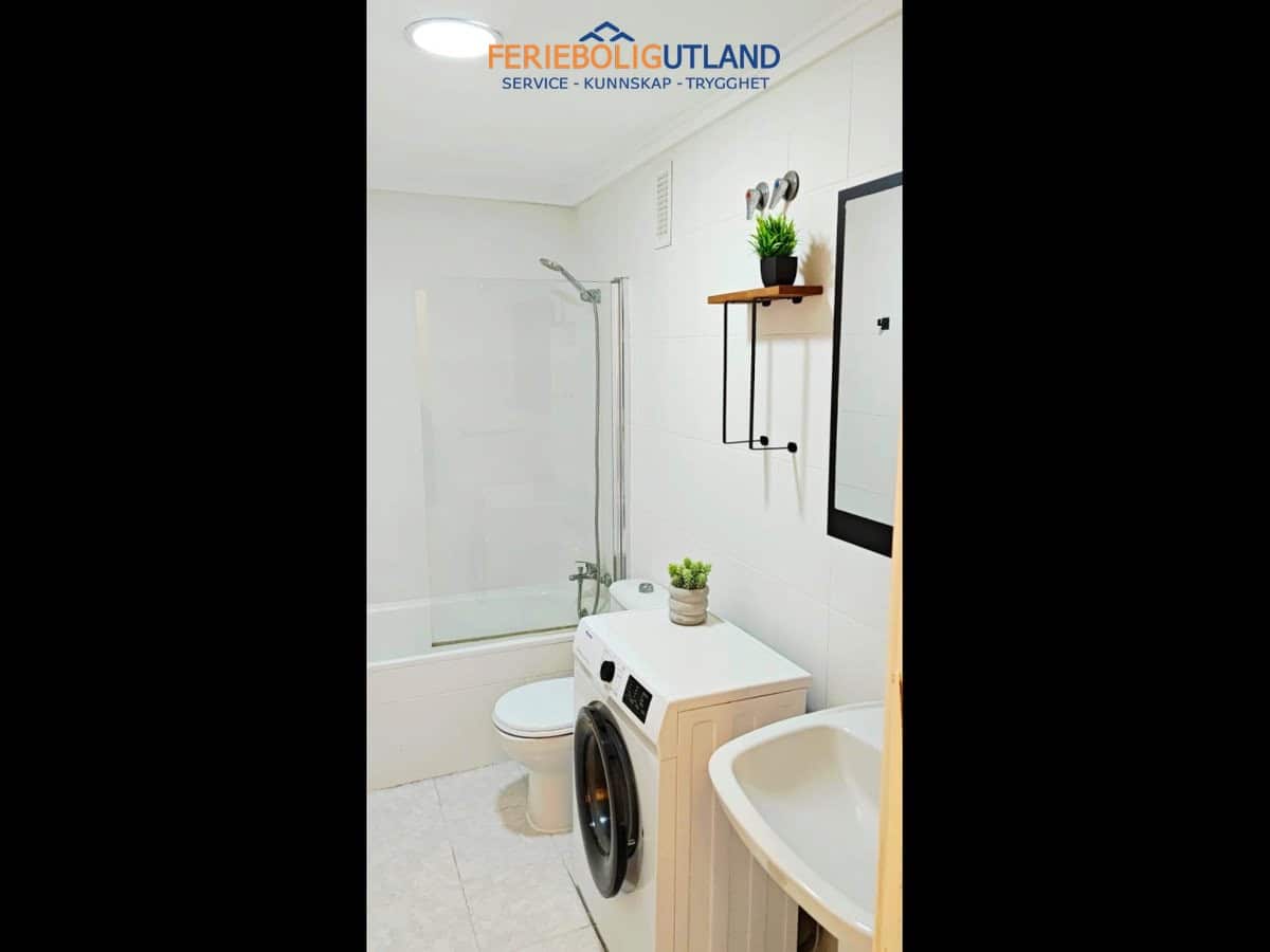 Apartment zu verkaufen in Torrevieja mit Pool - 90.000 € (Ref: 10079013)