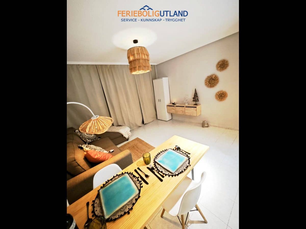 Apartment zu verkaufen in Torrevieja mit Pool - 90.000 € (Ref: 10079013)
