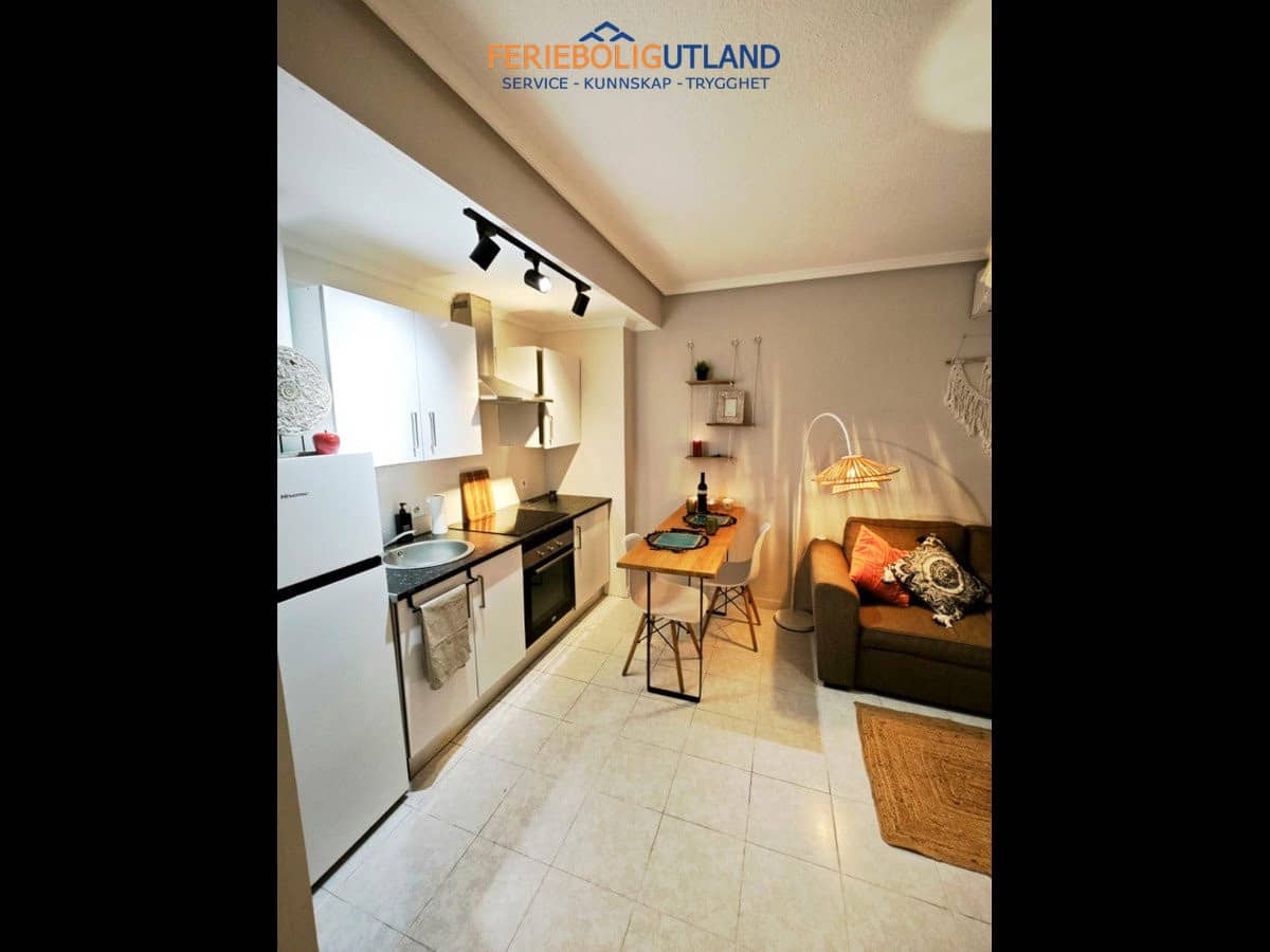 Apartment zu verkaufen in Torrevieja mit Pool - 90.000 € (Ref: 10079013)