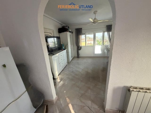 Chalet de 4 habitaciones en Ciudad Quesada, Rojales en venta con piscina garaje - 335.000 € (Ref: 10081570)