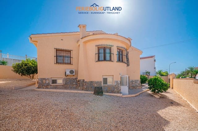 Chalet de 5 habitaciones en Ciudad Quesada, Rojales en venta con garaje - 359.000 € (Ref: 10081571)