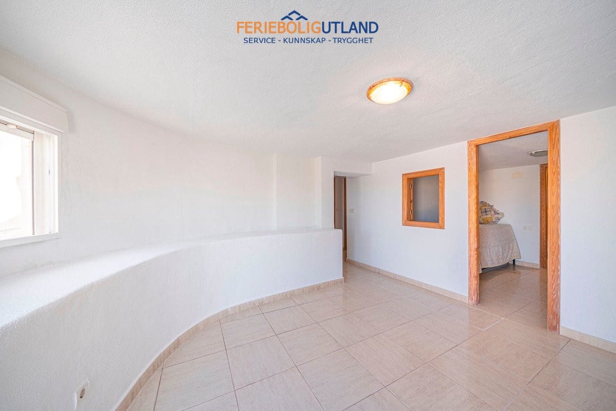 Chalet de 5 habitaciones en Ciudad Quesada en venta con garaje - 359.000 € (Ref: 10081571)