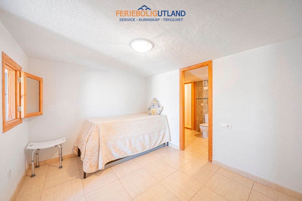 Chalet de 5 habitaciones en Ciudad Quesada en venta con garaje - 359.000 € (Ref: 10081571)