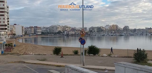 2 makuuhuone Kattohuoneisto myytävänä paikassa Playa del Acequión, Torrevieja - 115 000 € (Ref: 10081572)