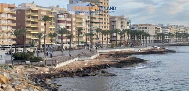 2 makuuhuone Kattohuoneisto myytävänä paikassa Playa del Acequión, Torrevieja - 115 000 € (Ref: 10081572)