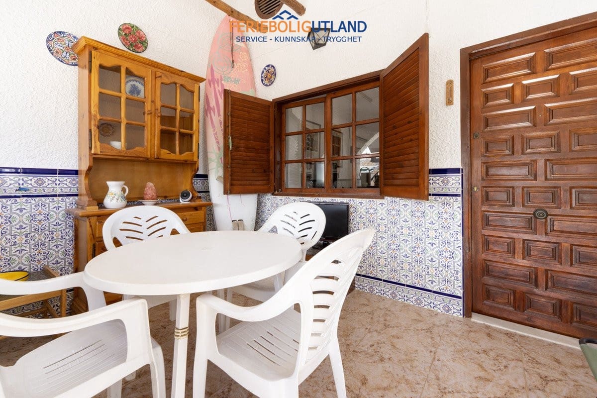 Apartamento de 2 habitaciones en Pilar de la Horadada en venta - 205.000 € (Ref: 10081575)