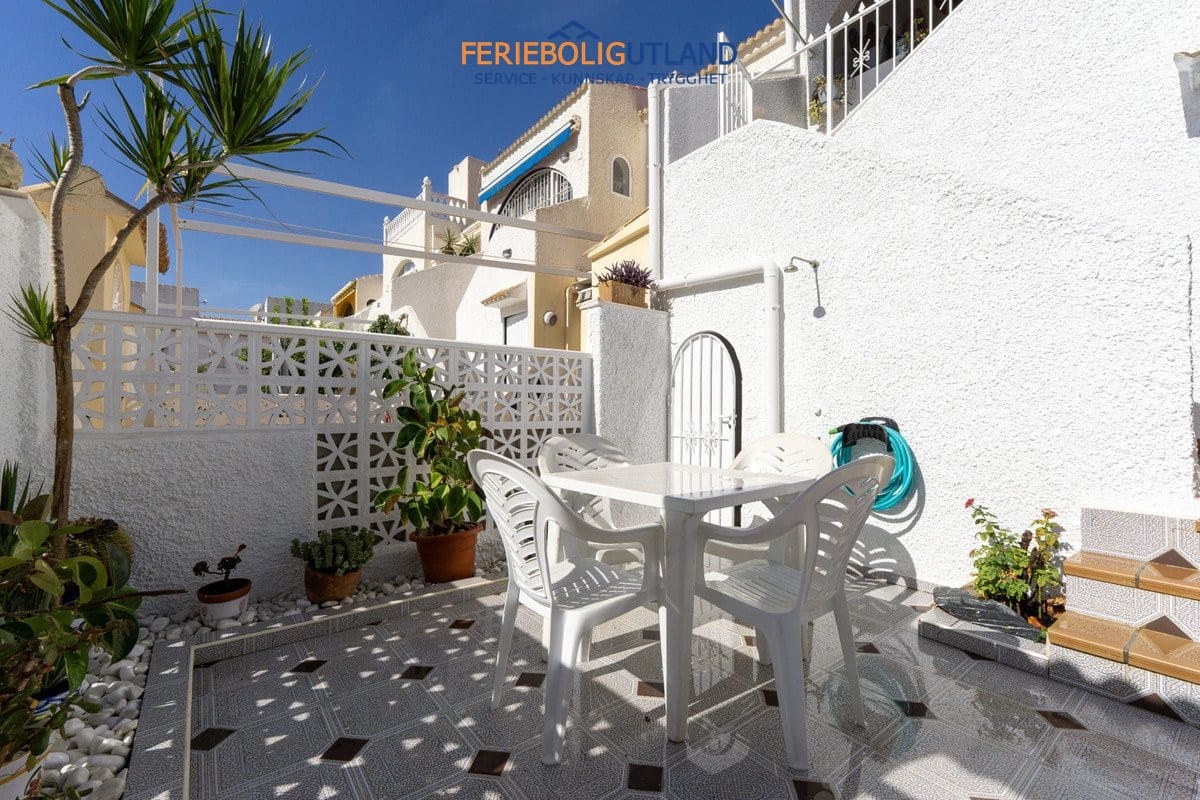 Apartamento de 2 habitaciones en Pilar de la Horadada en venta - 205.000 € (Ref: 10081575)