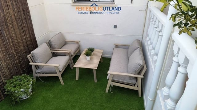 3 makuuhuone Omakotitalo myytävänä paikassa La Florida, Orihuela mukana uima-altaan - 268 800 € (Ref: 10081995)