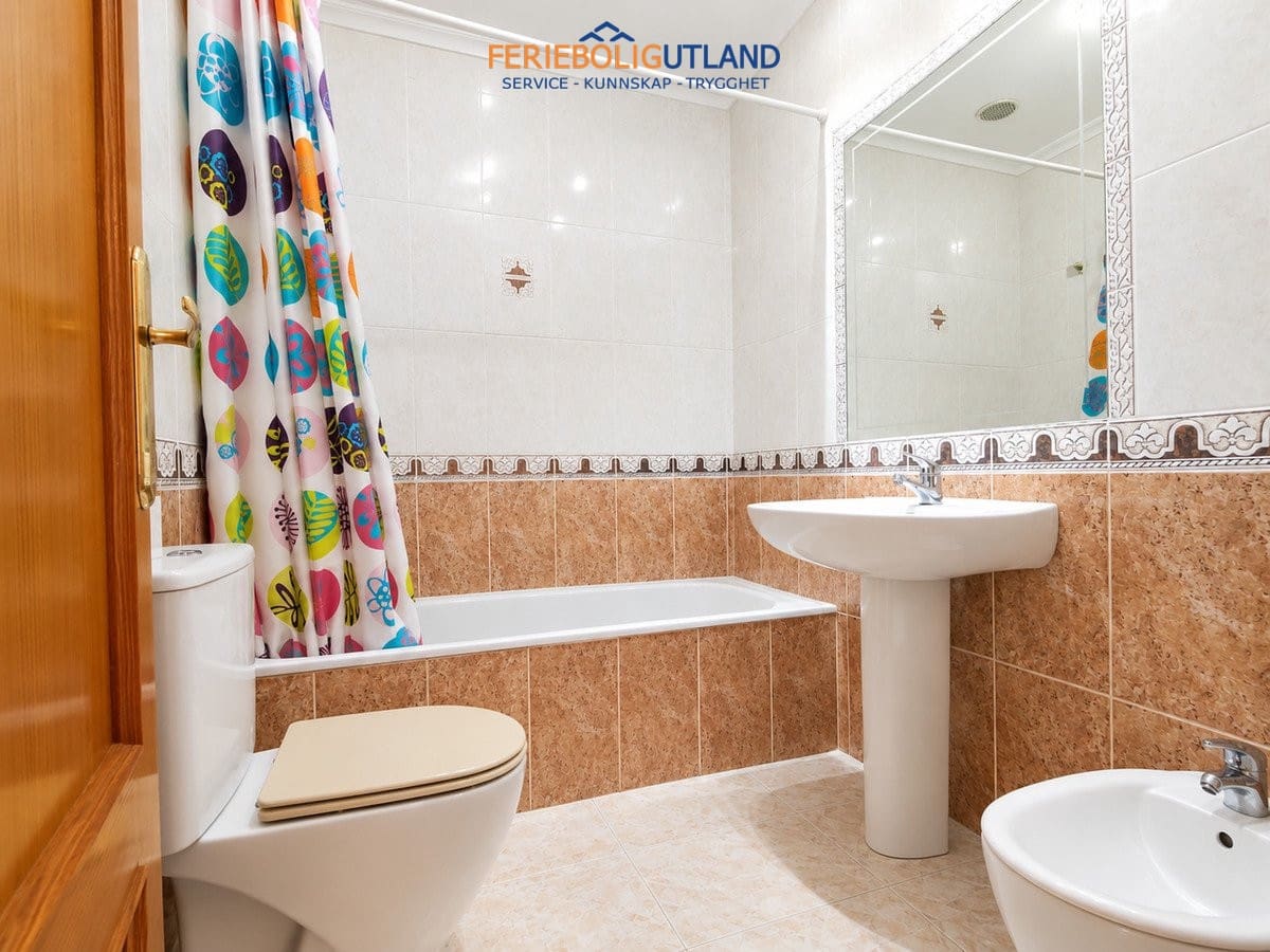 2 quarto Casa em Banda para venda em Playa Flamenca com piscina garagem - 229 900 € (Ref: 10081997)