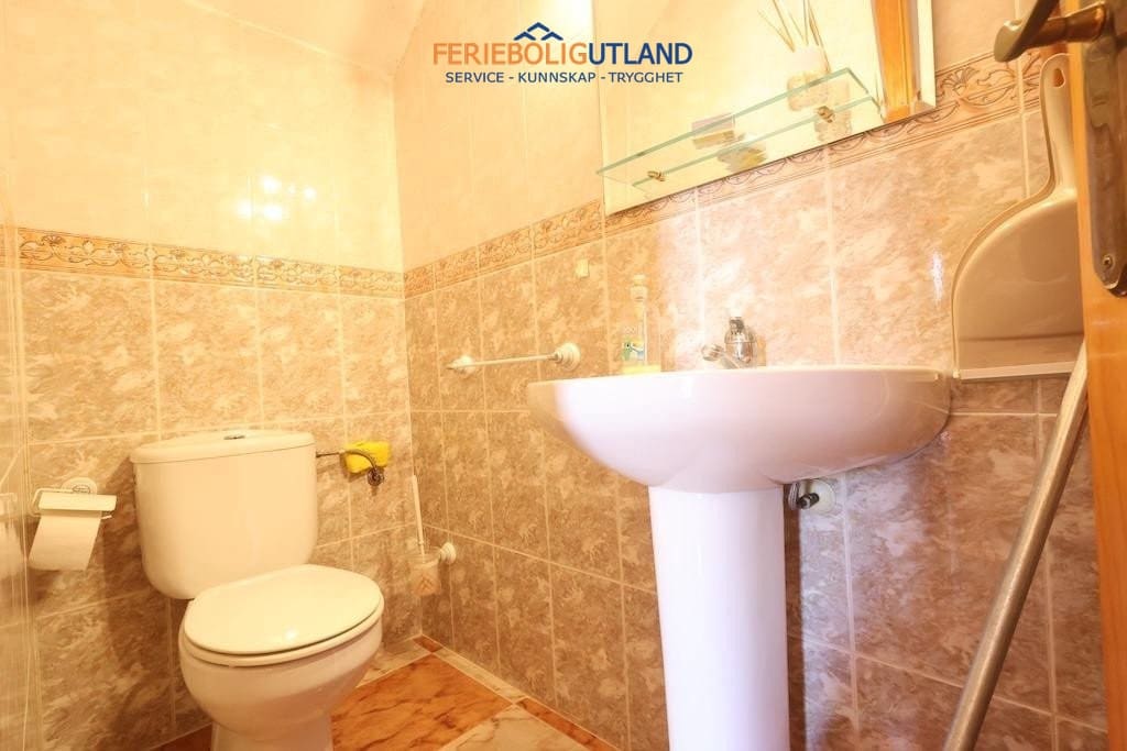2 chambre Maison de Ville à vendre à Playa Flamenca avec piscine garage - 240 000 € (Ref: 10082001)