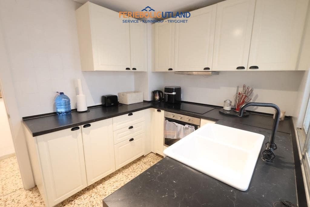 3 slaapkamer Appartement te koop in Torrevieja - € 210.000 (Ref: 10082002)