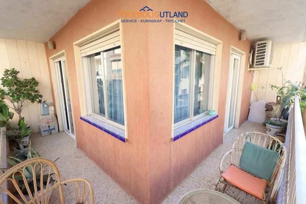 3 slaapkamer Appartement te koop in Torrevieja - € 210.000 (Ref: 10082002)