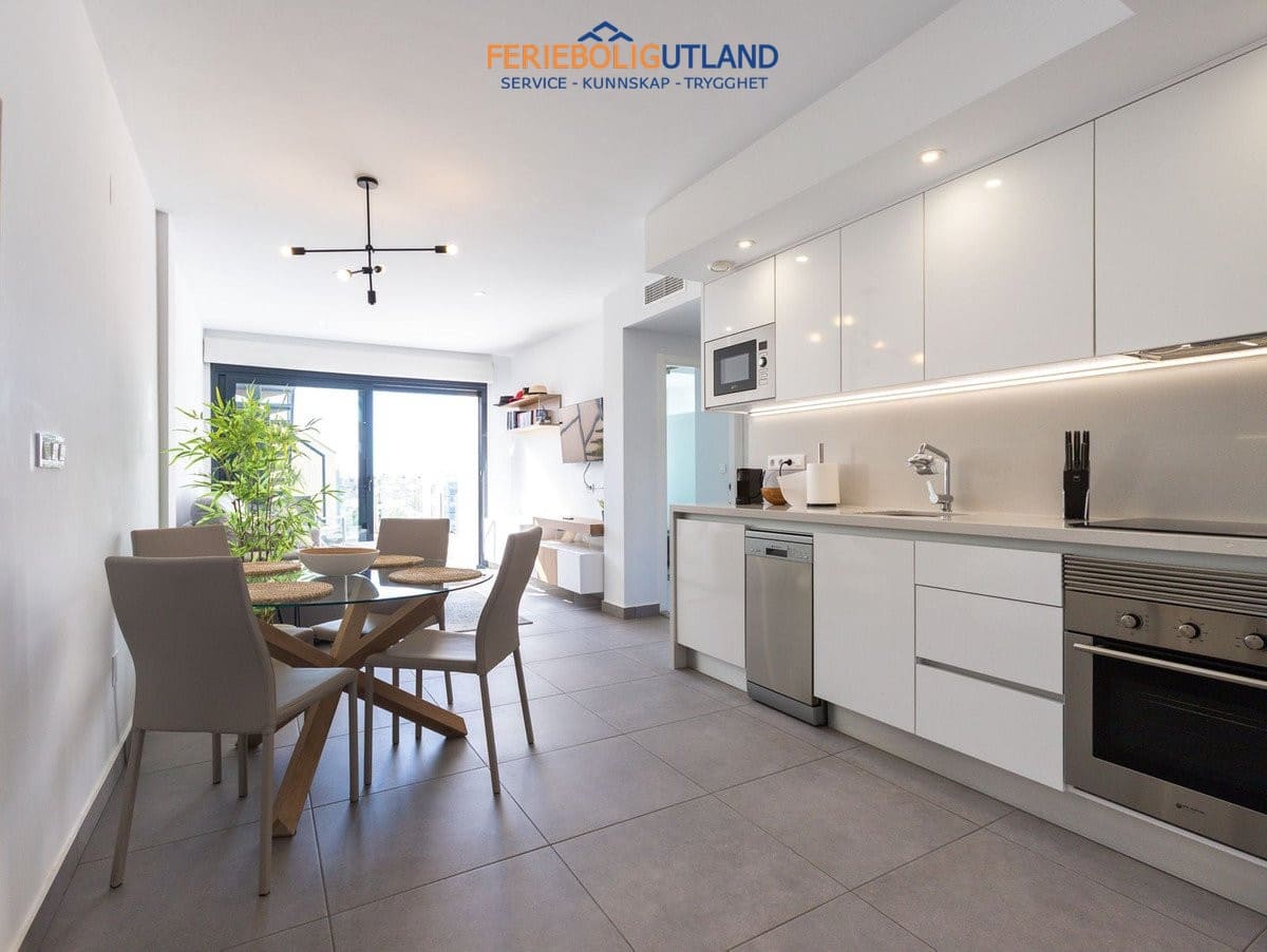 2 Zimmer Penthouse zu verkaufen in Villamartin mit Pool Garage - 298.000 € (Ref: 10082003)