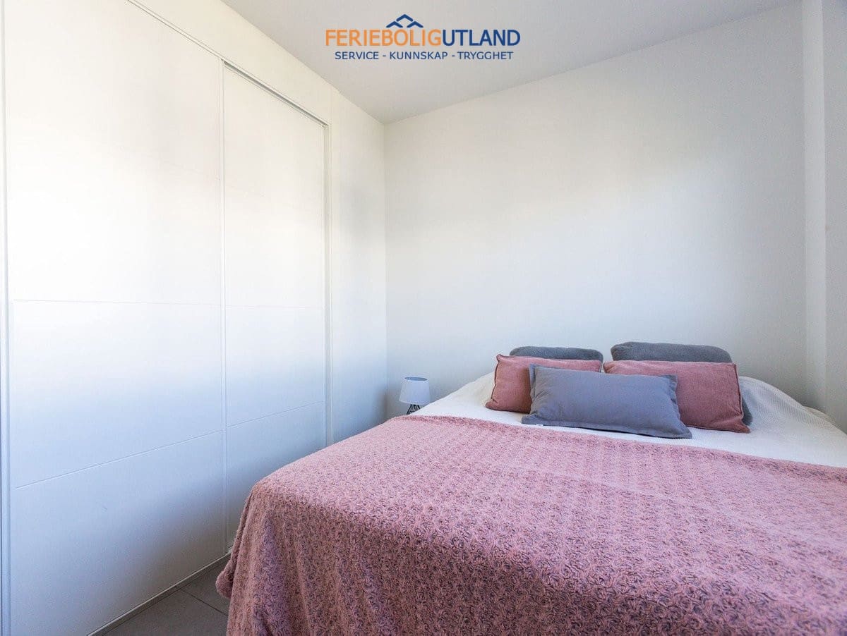 2 Zimmer Penthouse zu verkaufen in Villamartin mit Pool Garage - 298.000 € (Ref: 10082003)