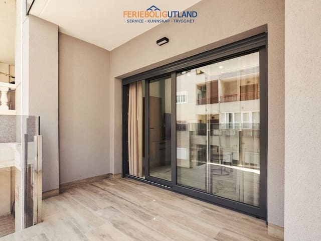 2 makuuhuone Huoneisto myytävänä paikassa Las Piscinas Naturales, Torrevieja mukana uima-altaan 
autotalli - 326 900 € (Ref: 10086561)