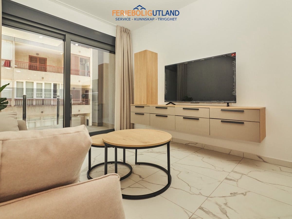 2 makuuhuone Huoneisto myytävänä paikassa Torrevieja mukana uima-altaan 
autotalli - 326 900 € (Ref: 10086561)